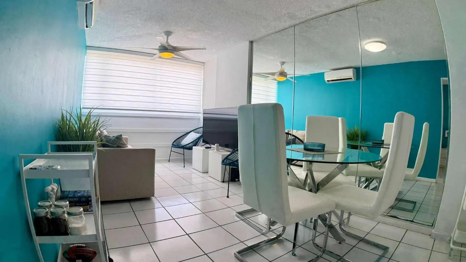 Condado Apt- Private Beach, Pool, & Family Ready! San Juan Feriehus